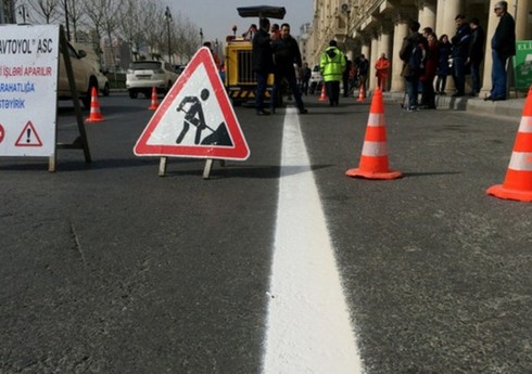 Bakının Mətbuat prospektində avtomobillə hərəkət müvəqqəti məhdudlaşdırılıb Bakının Mətbuat prospektində avtomobillə hərəkət müvəqqəti məhdudlaşdırılıb