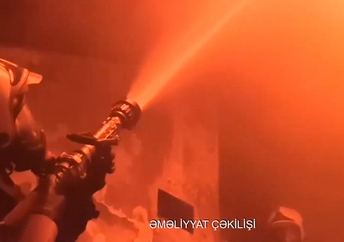 Bakının Nizami rayonunda yaşayış evində yanğın söndürülüb - YENİLƏNİB Bakının Nizami rayonunda yaşayış evində yanğın söndürülüb - YENİLƏNİB