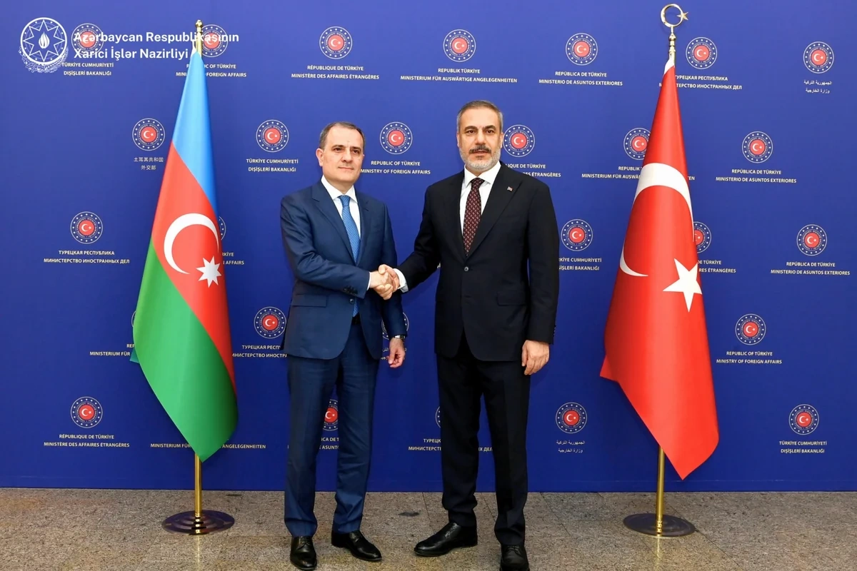 Bayramov və Fidan regiondakı təhlükəsizlik vəziyyətini müzakirə edib