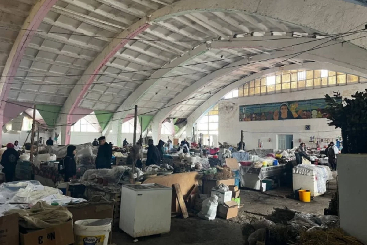 Bərdədə bazarda ciddi sanitar pozuntular aşkarlanıb Bərdədə bazarda ciddi sanitar pozuntular aşkarlanıb