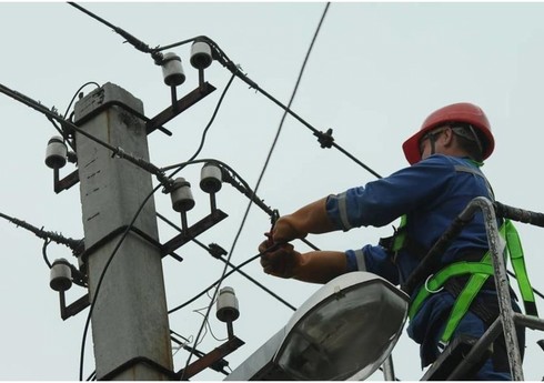 Biləsuvar şəhərində və iki kəndində elektrik xətləri yenilənir Biləsuvar şəhərində və iki kəndində elektrik xətləri yenilənir