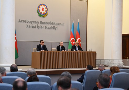 Bölgədəki son vəziyyətlə bağlı Azərbaycanda akkreditə olunmuş diplomatik korpus üçün brifinq keçirilib - YENİLƏNİB Bölgədəki son vəziyyətlə bağlı Azərbaycanda akkreditə olunmuş diplomatik korpus üçün brifinq keçirilib - YENİLƏNİB
