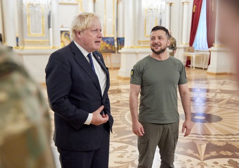 Boris Conson Ukraynada səfərdədir