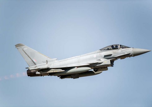 Britaniya Polşaya “Typhoon” qırıcı təyyarələrini yerləşdirib Britaniya Polşaya “Typhoon” qırıcı təyyarələrini yerləşdirib