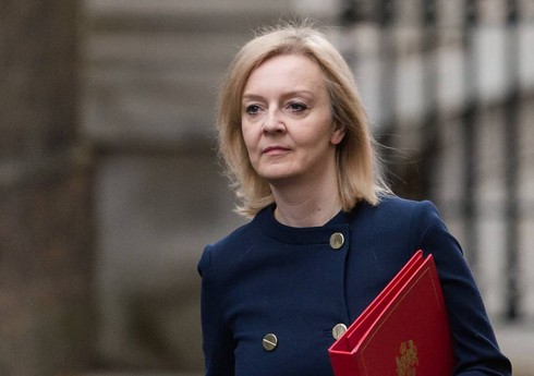Britaniyanın yeni Baş naziri gələcək planlarını açıqlayıb Britaniyanın yeni Baş naziri gələcək planlarını açıqlayıb