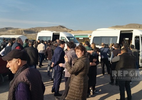 Bu gün Bakıdan doğma yurdlarına yola salınan 10 ailə Ağalıya çatıb