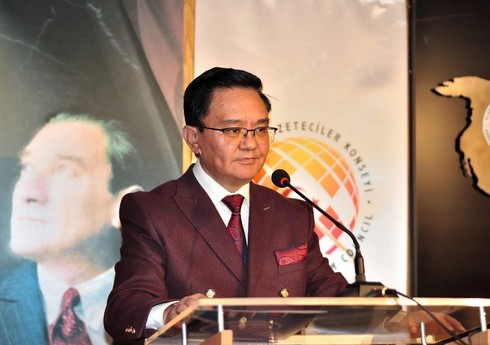 “Business Türk”ün baş redaktoru: “Türkiyənin son 20 illik fəaliyyəti kitablara sığacaq qədər çoxdur”