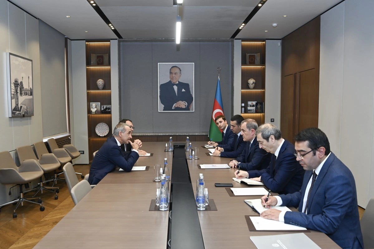 Ceyhun Bayramov ATƏT PA prezidenti ilə Azərbaycan-Ermənistan sülh gündəliyini müzakirə edib Ceyhun Bayramov ATƏT PA prezidenti ilə Azərbaycan-Ermənistan sülh gündəliyini müzakirə edib