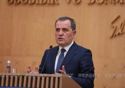 Ceyhun Bayramov: 