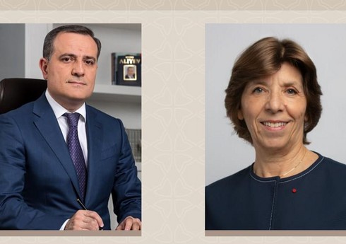 Ceyhun Bayramov fransalı həmkarını Ermənistanın təxribatı barədə məlumatlandırıb Ceyhun Bayramov fransalı həmkarını Ermənistanın təxribatı barədə məlumatlandırıb