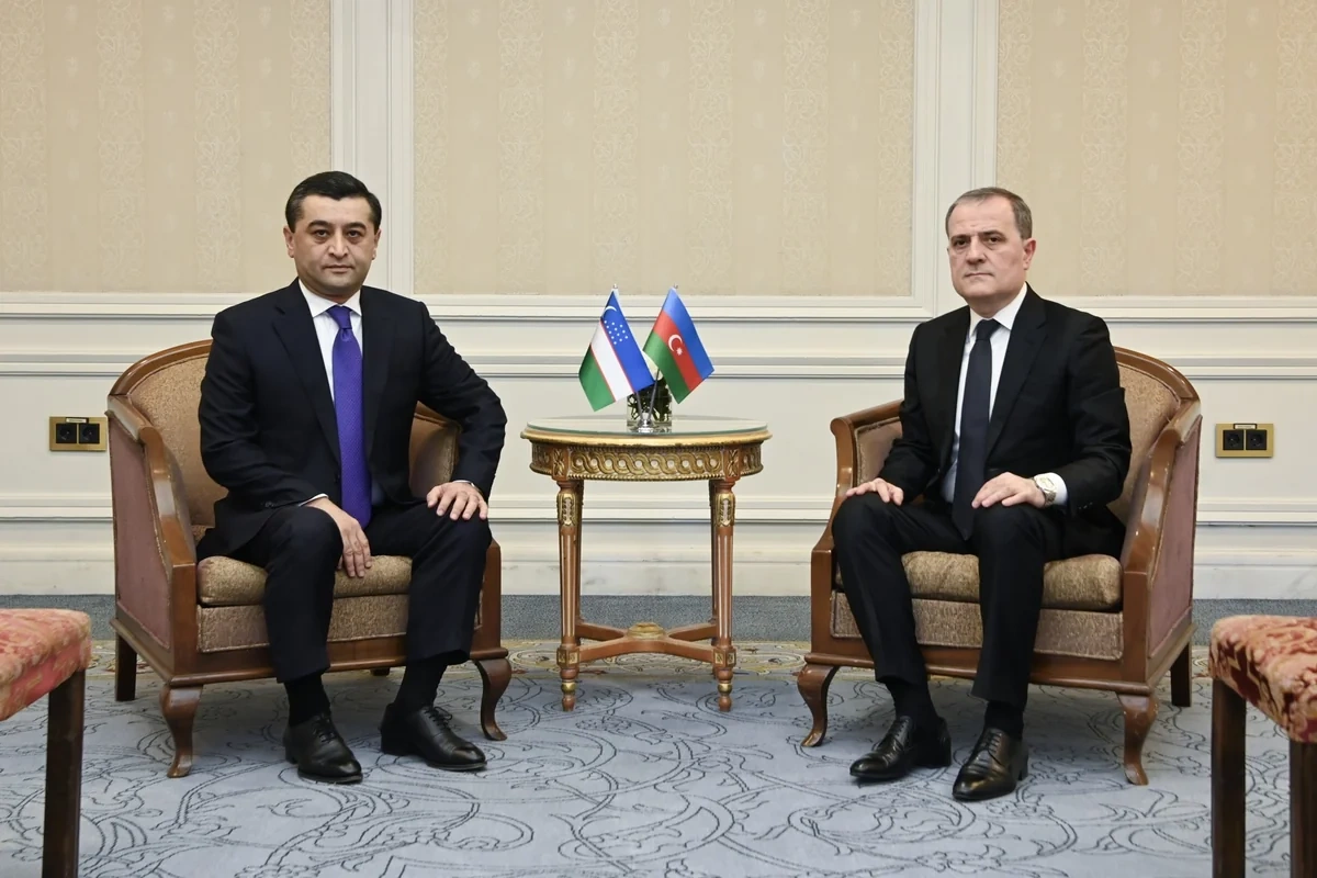 Ceyhun Bayramov özbəkistanlı həmkarı ilə Yaxın Şərqdəki vəziyyəti müzakirə edib