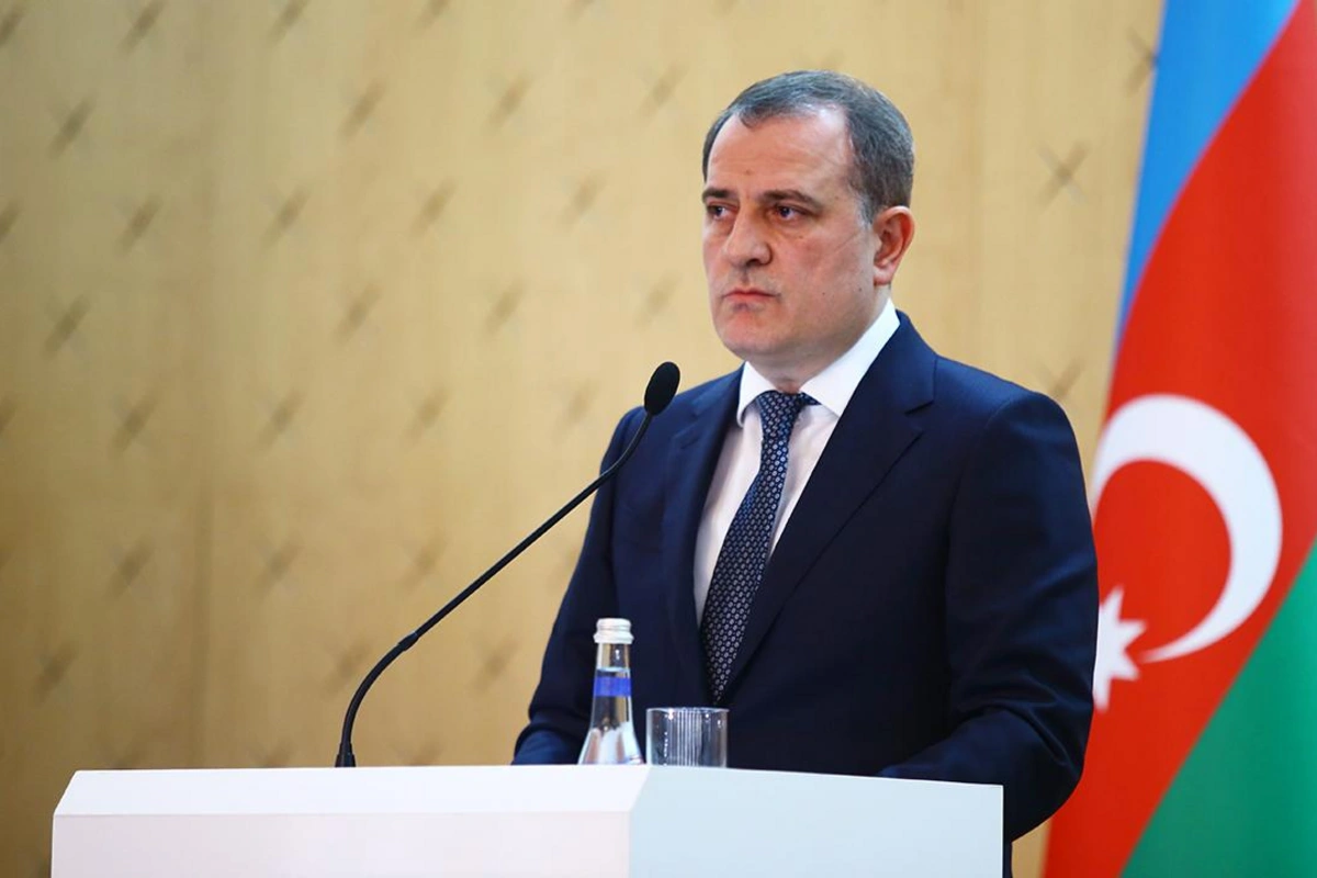 Ceyhun Bayramov Trampın ev sahibliyi ilə keçirilən qəbulda iştirak edib Ceyhun Bayramov Trampın ev sahibliyi ilə keçirilən qəbulda iştirak edib