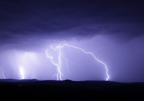 Cəlilabad sakinini əkin sahəsində ildırım vurub 