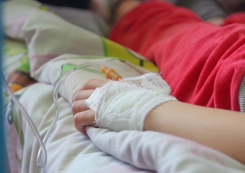 Cəlilabadda 5 yaşlı uşaq yol qəzasında ağır xəsarət alıb Cəlilabadda 5 yaşlı uşaq yol qəzasında ağır xəsarət alıb