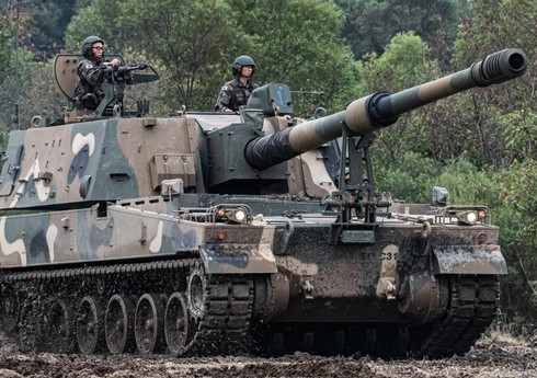 Cənubi Koreya Polşaya tank və haubitsalar tədarük edəcək
