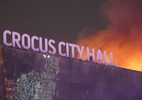 “Crocus”da terror törətməkdə təqsirləndirilən 4 nəfərin həbs müddəti uzadılıb