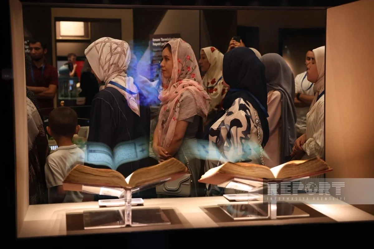 Daşkənddə nadir əlyazmaların saxlandığı İslam Sivilizasiyası Mərkəzindən - FOTOREPORTAJ Daşkənddə nadir əlyazmaların saxlandığı İslam Sivilizasiyası Mərkəzindən - FOTOREPORTAJ