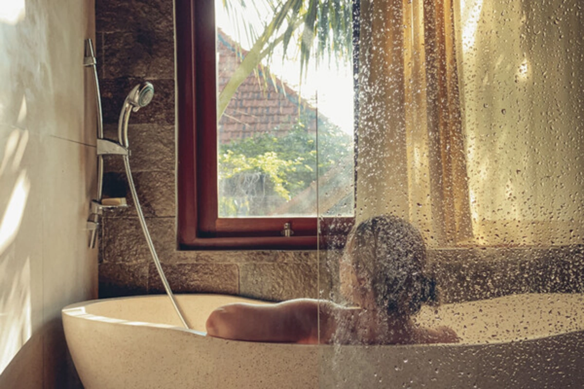 Dermatoloqdan isti duşla bağlı XƏBƏRDARLIQ Dermatoloqdan isti duşla bağlı XƏBƏRDARLIQ