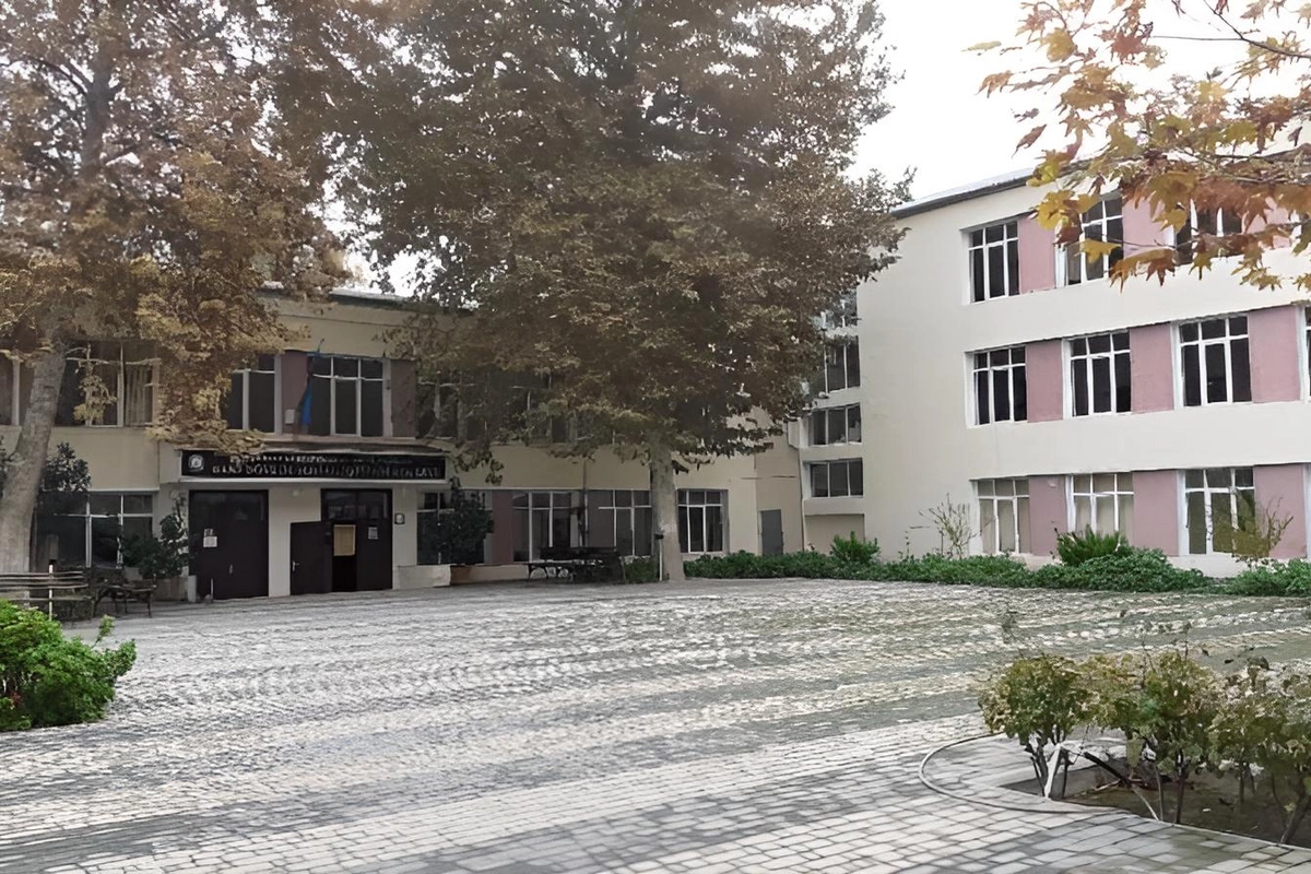 Direktor hüquqşünası məhkəməyə verdi - Kollecdə QALMAQAL Direktor hüquqşünası məhkəməyə verdi - Kollecdə QALMAQAL