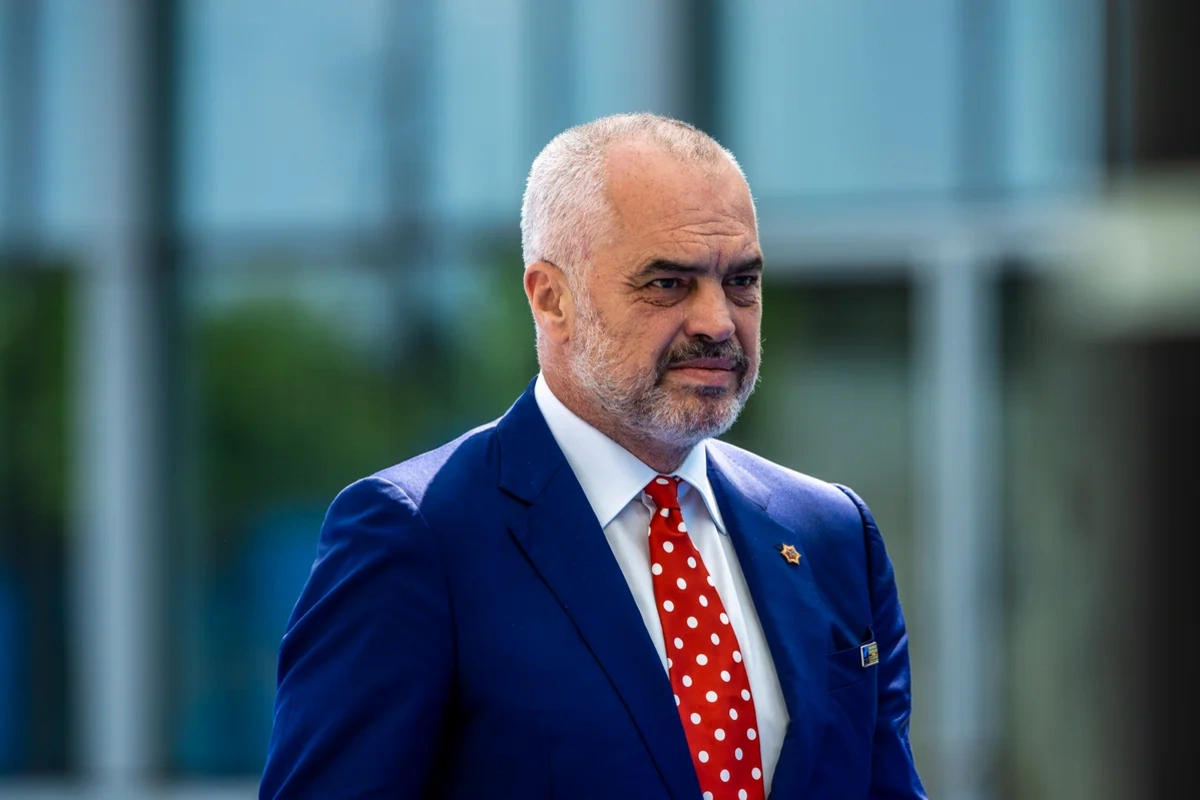 Edi Rama Albaniyanın Aİ-yə üzvlük prosesində durğunluq yarandığı iddialarını təkzib edib