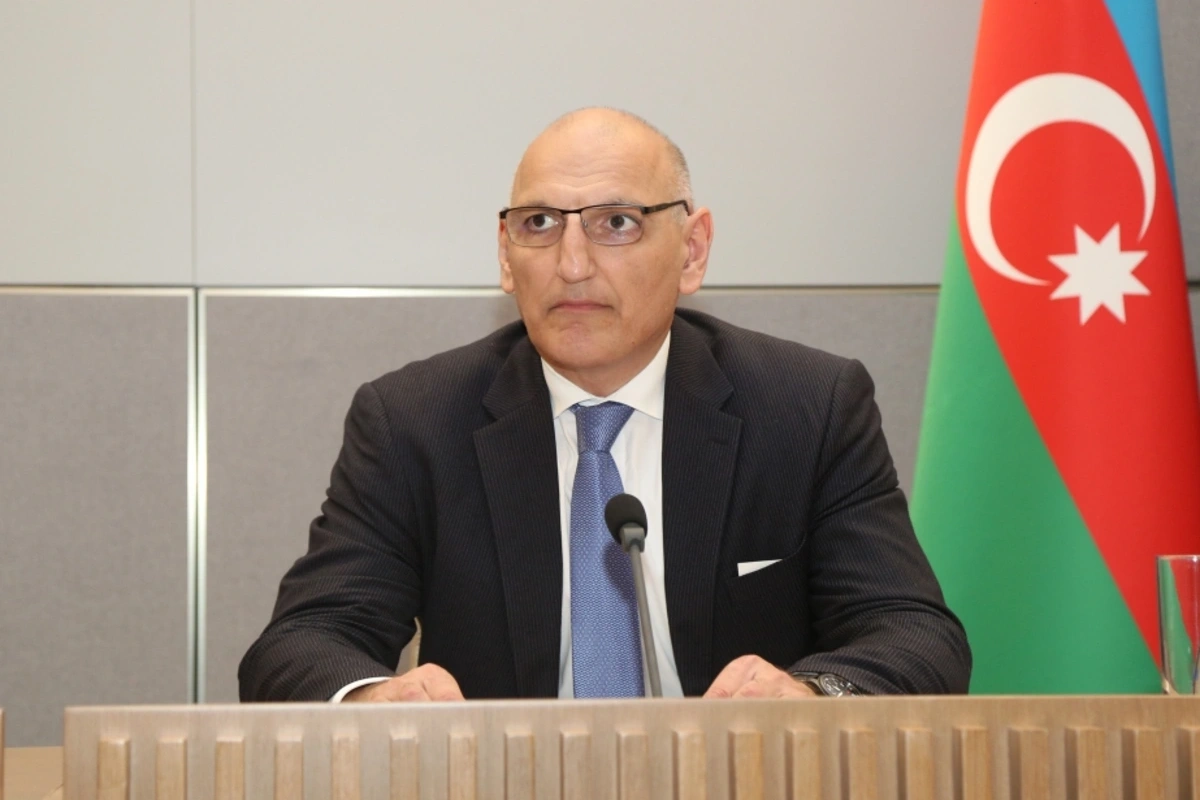 Elçin Əmirbəyov 