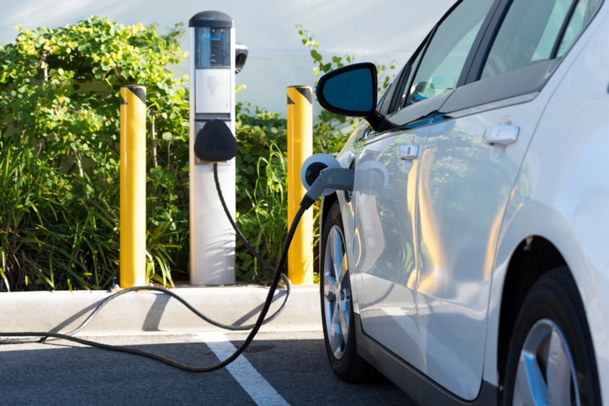 Elektrik avtomobili olan şəxslərə XƏBƏRDARLIQ Elektrik avtomobili olan şəxslərə XƏBƏRDARLIQ