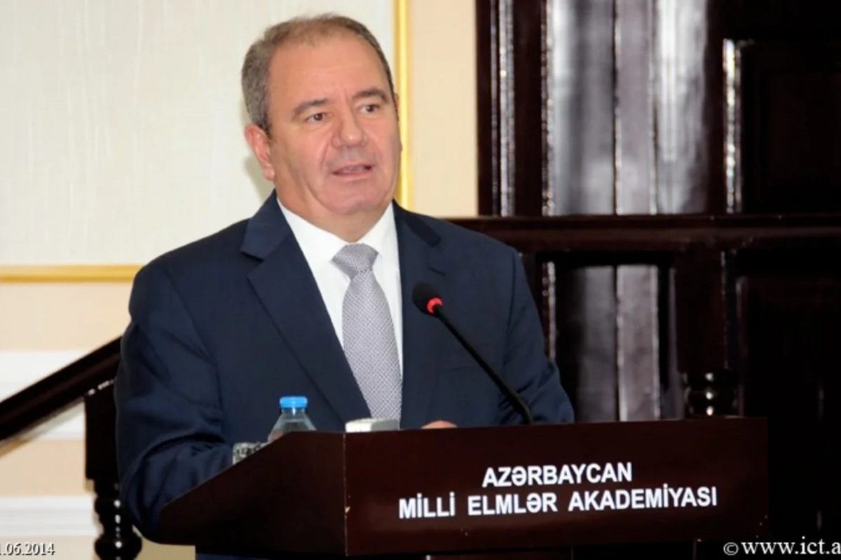 Əli Abbasov: 