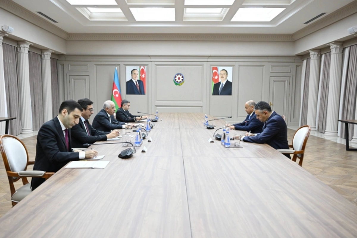 Əli Əsədov Beynəlxalq Su İdman Növləri Federasiyasının prezidenti ilə görüşüb Əli Əsədov Beynəlxalq Su İdman Növləri Federasiyasının prezidenti ilə görüşüb