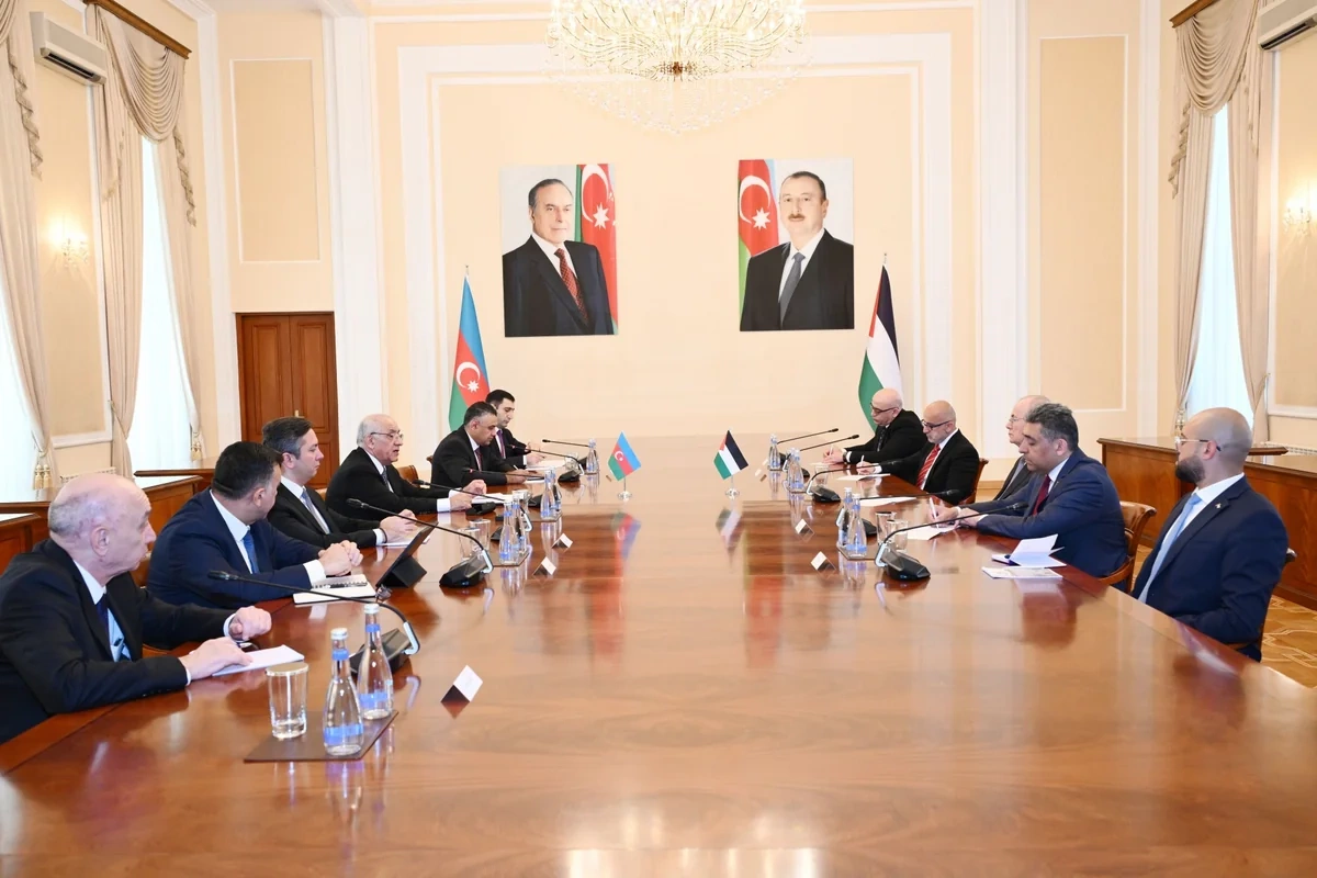 Əli Əsədov Fələstinin Baş naziri ilə görüşüb