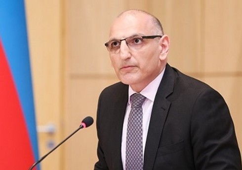 Elçin Əmirbəyov: “Ermənistan Azərbaycanla birbaşa danışıqlar aparmaqdan imtina edərək sülhü əngəlləyir”