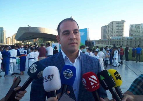 Elnur Məmmədli: Elnur Məmmədli: