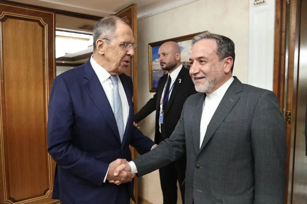 Əraqçi Lavrov ilə ABŞ-İran danışıqlarını müzakirə edib