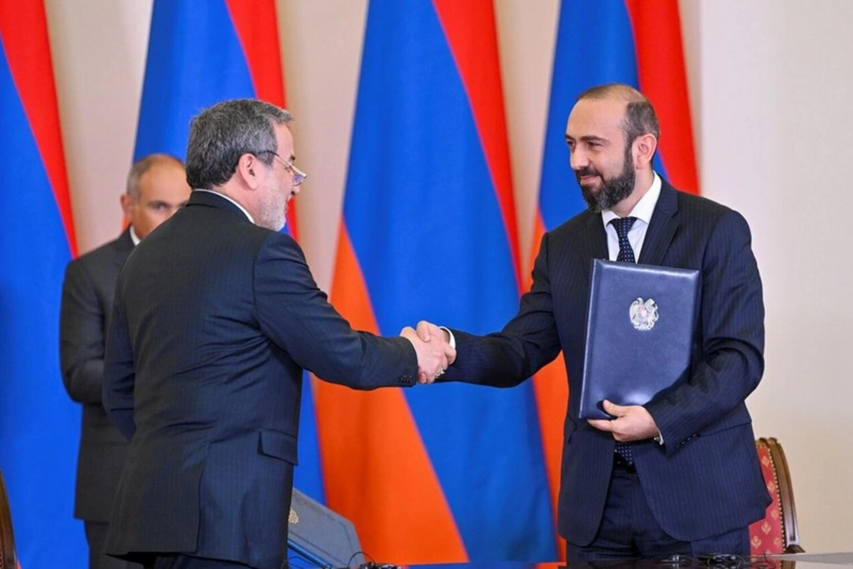 Ermənistan və İran XİN rəhbərləri regional prosesləri müzakirə edib