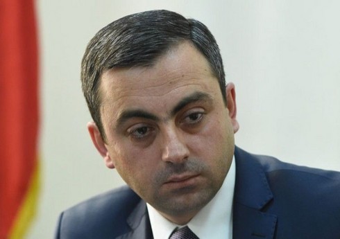 Erməni deputat yerli hakimiyyəti, prokuror və hakimləri təhqir edərək hədələyib