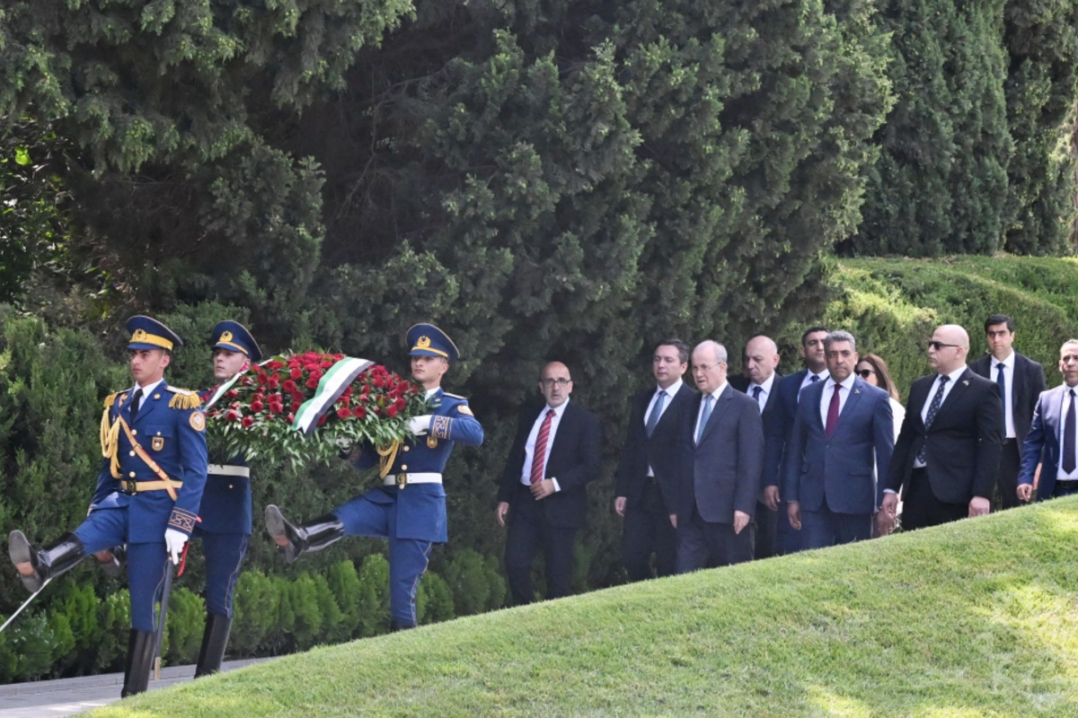 Fələstinin Baş naziri Fəxri xiyabanı ziyarət edib