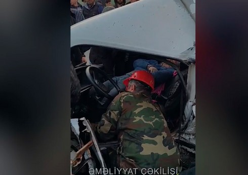 FHN: Qobustanda ağır yol qəzasında yaralanan şəxs xilas edilərək təcili yardıma təhvil verilib FHN: Qobustanda ağır yol qəzasında yaralanan şəxs xilas edilərək təcili yardıma təhvil verilib