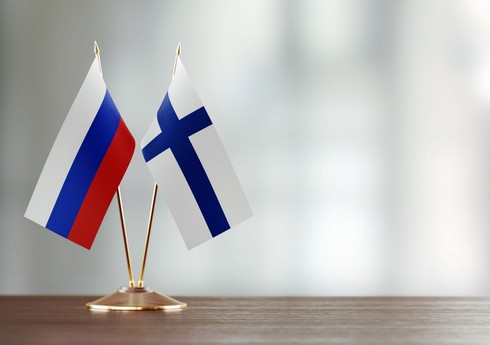 Finlandiya Rusiya vətəndaşları üçün sərt məhdudiyyətləri qüvvədə saxlayıb