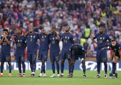 Fransa Futbol Federasiyası futbolçuların irqçi təhqirlərə məruz qalmasından şikayət edəcək Fransa Futbol Federasiyası futbolçuların irqçi təhqirlərə məruz qalmasından şikayət edəcək