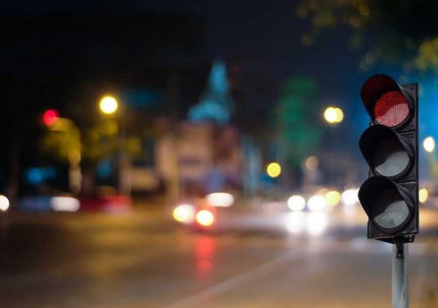 Gəncədə 22 yaşlı piyadanı avtomobil vurub Gəncədə 22 yaşlı piyadanı avtomobil vurub