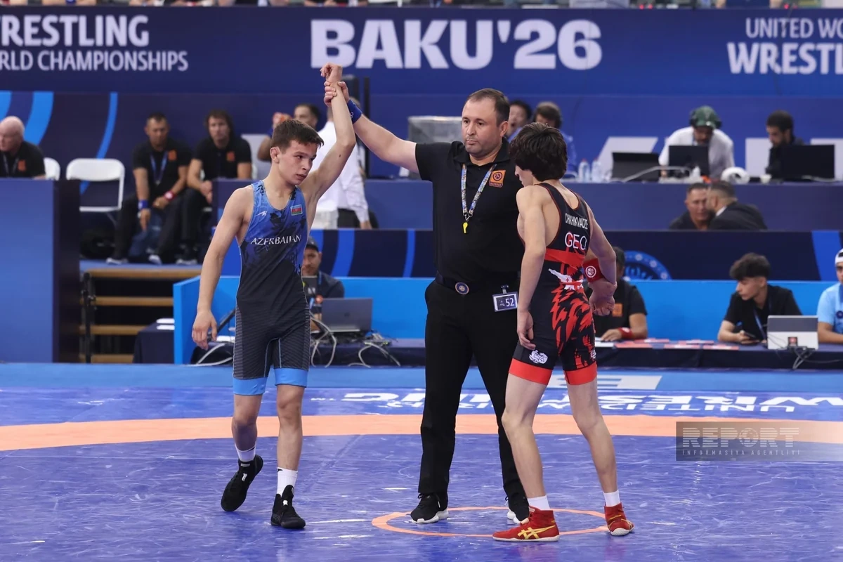 Güləşçi Ömər Salmanov dünya çempionatında Azərbaycana ilk medalı qazandırıb