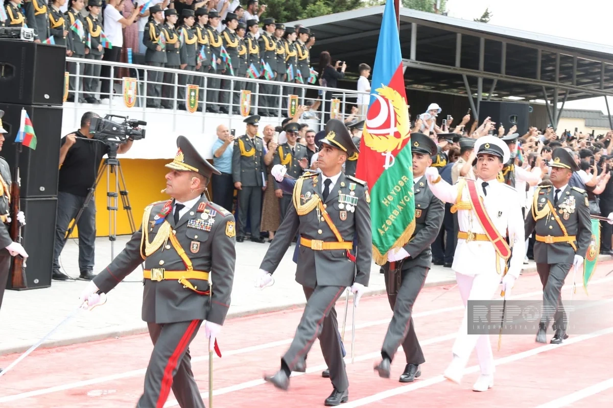 Heydər Əliyev adına Hərbi İnstitutda buraxılış mərasimi keçirilib Heydər Əliyev adına Hərbi İnstitutda buraxılış mərasimi keçirilib