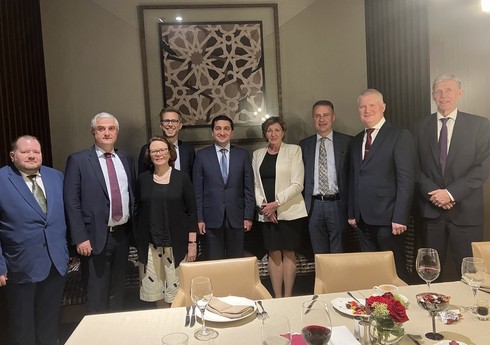 Hikmət Hacıyev Baltikyanı və Skandinaviya ölkələrinin səfirləri ilə görüşüb Hikmət Hacıyev Baltikyanı və Skandinaviya ölkələrinin səfirləri ilə görüşüb