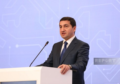 Hikmət Hacıyev: Dezinformasiya xəbərlərlə manipulyasiya etməyə imkan verir Hikmət Hacıyev: Dezinformasiya xəbərlərlə manipulyasiya etməyə imkan verir