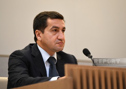 Hikmət Hacıyev dördüncü “Yüksəliş” müsabiqəsinin qalibləri ilə görüş keçirib