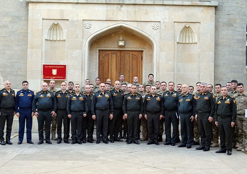 Hərbi İdarəetmə İnstitutunda buraxılış mərasimi keçirilib Hərbi İdarəetmə İnstitutunda buraxılış mərasimi keçirilib