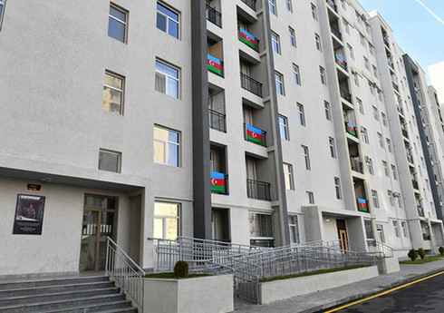 Hərbçilərə yeni mənzillər verilib