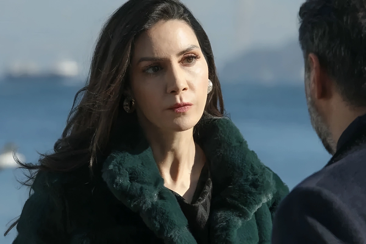 Huşunu itirərək xəstəxanaya yerləşdirilən aktrisa EVƏ BURAXILDI Huşunu itirərək xəstəxanaya yerləşdirilən aktrisa EVƏ BURAXILDI