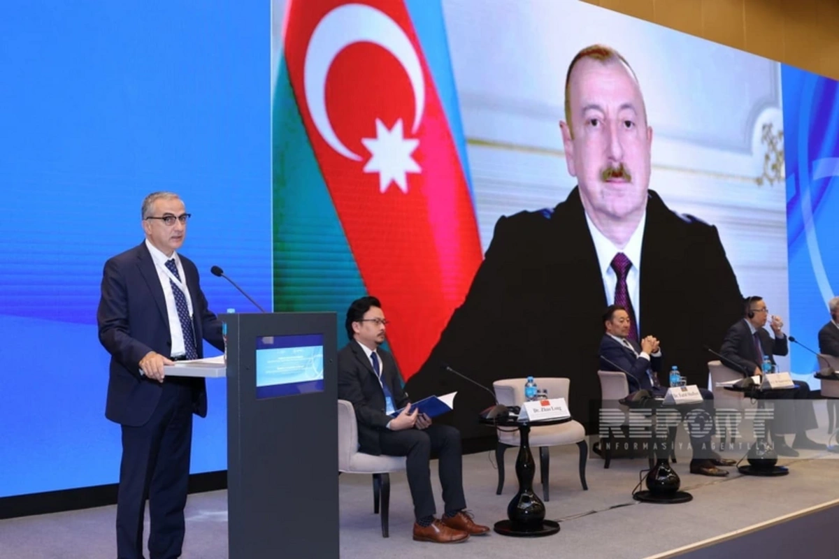 İlham Əliyev AQEM Beyin Mərkəzləri Forumunun 13-cü iclasının iştirakçılarına müraciət ünvanlayıb İlham Əliyev AQEM Beyin Mərkəzləri Forumunun 13-cü iclasının iştirakçılarına müraciət ünvanlayıb
