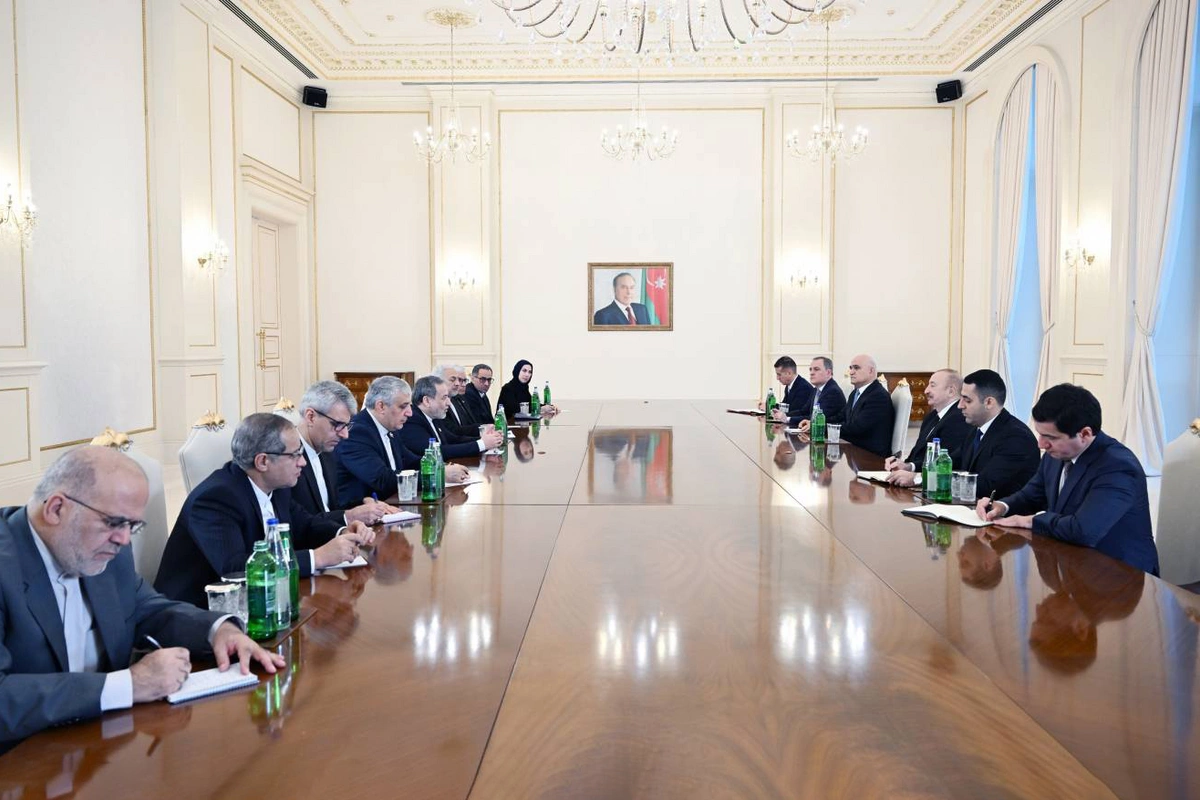 İlham Əliyev İranın xarici işlər nazirini qəbul edib İlham Əliyev İranın xarici işlər nazirini qəbul edib