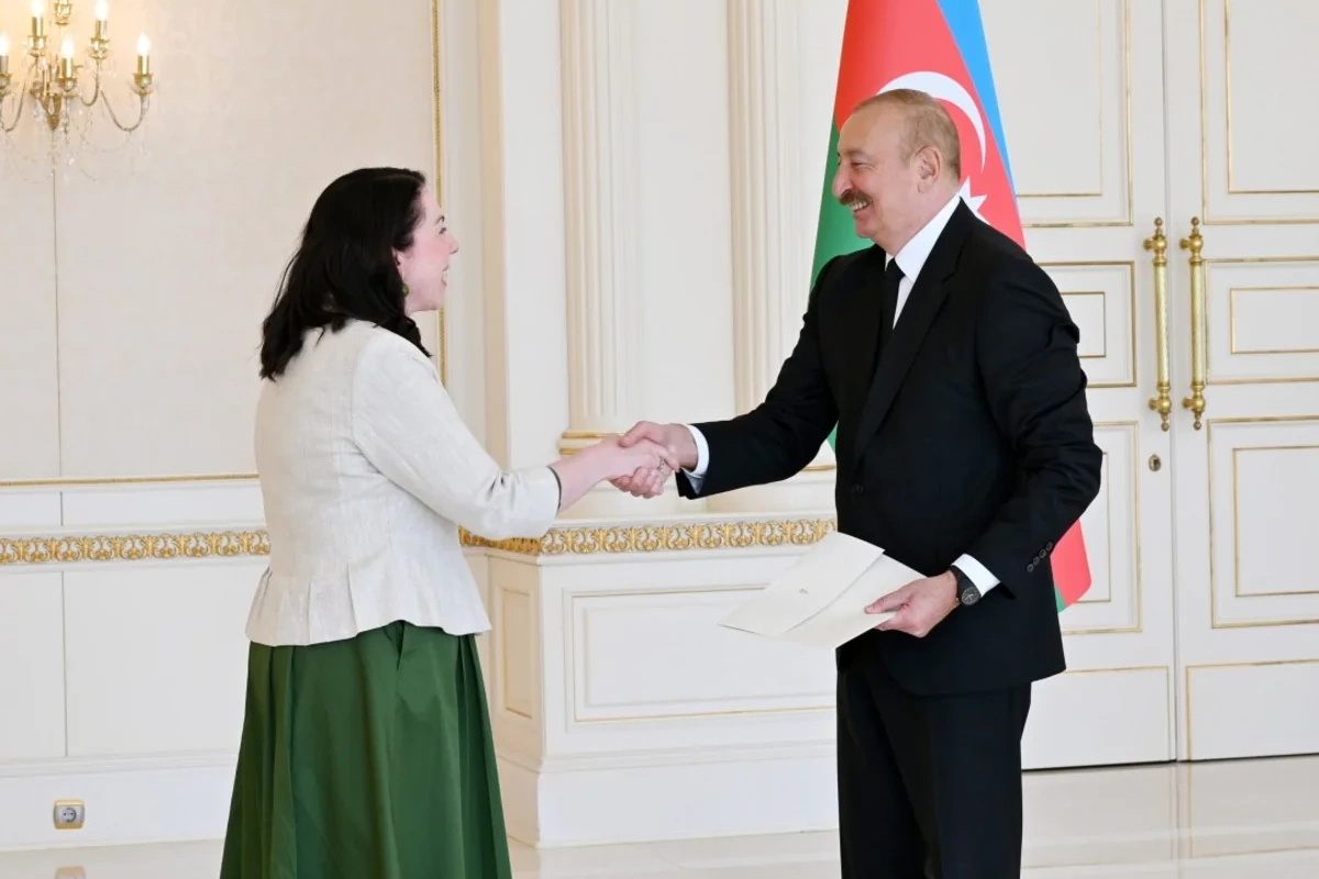 İlham Əliyev İrlandiyanın Azərbaycanda yeni təyin olunmuş səfirinin etimadnaməsini qəbul edib